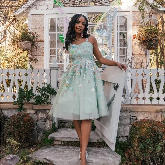 JessaKae Elowen Dress - Picture 2 of 4